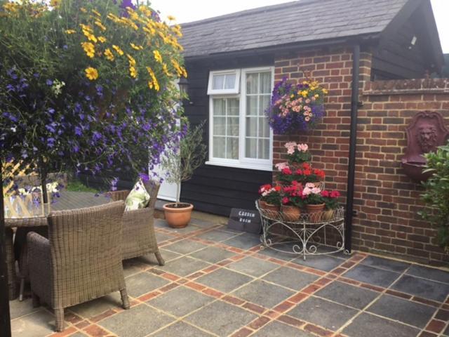 The Coach House Bed & Breakfast Rudgwick Bagian luar foto
